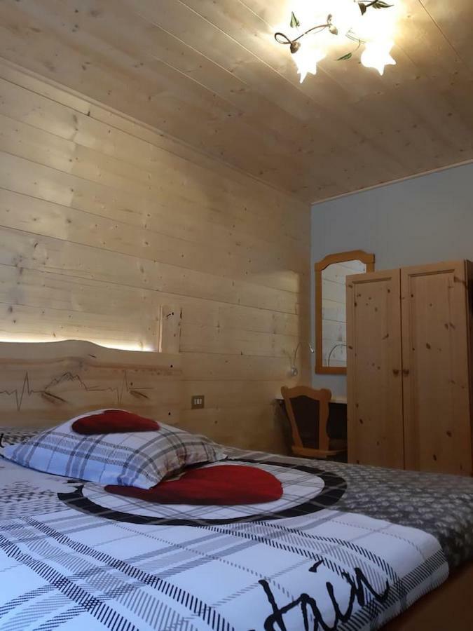 Casa Ai Ross Lägenhet Valdisotto Exteriör bild