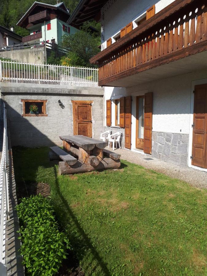 Casa Ai Ross Lägenhet Valdisotto Exteriör bild